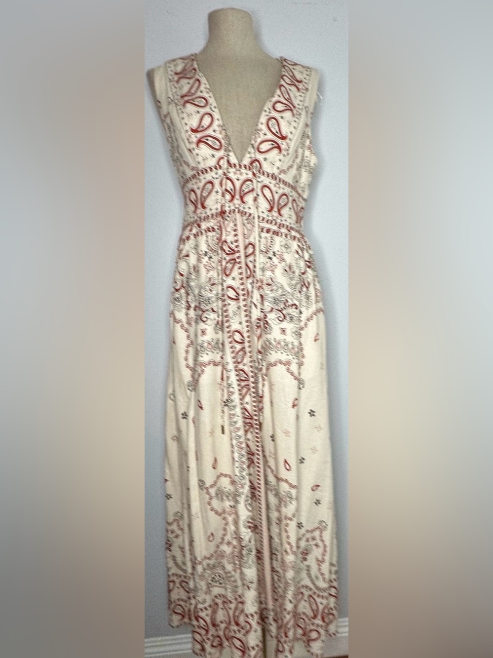 Christian Lacroix Cream Maxi Dress with Burgundy and Gray Paisley Print - Picture 5 of 9